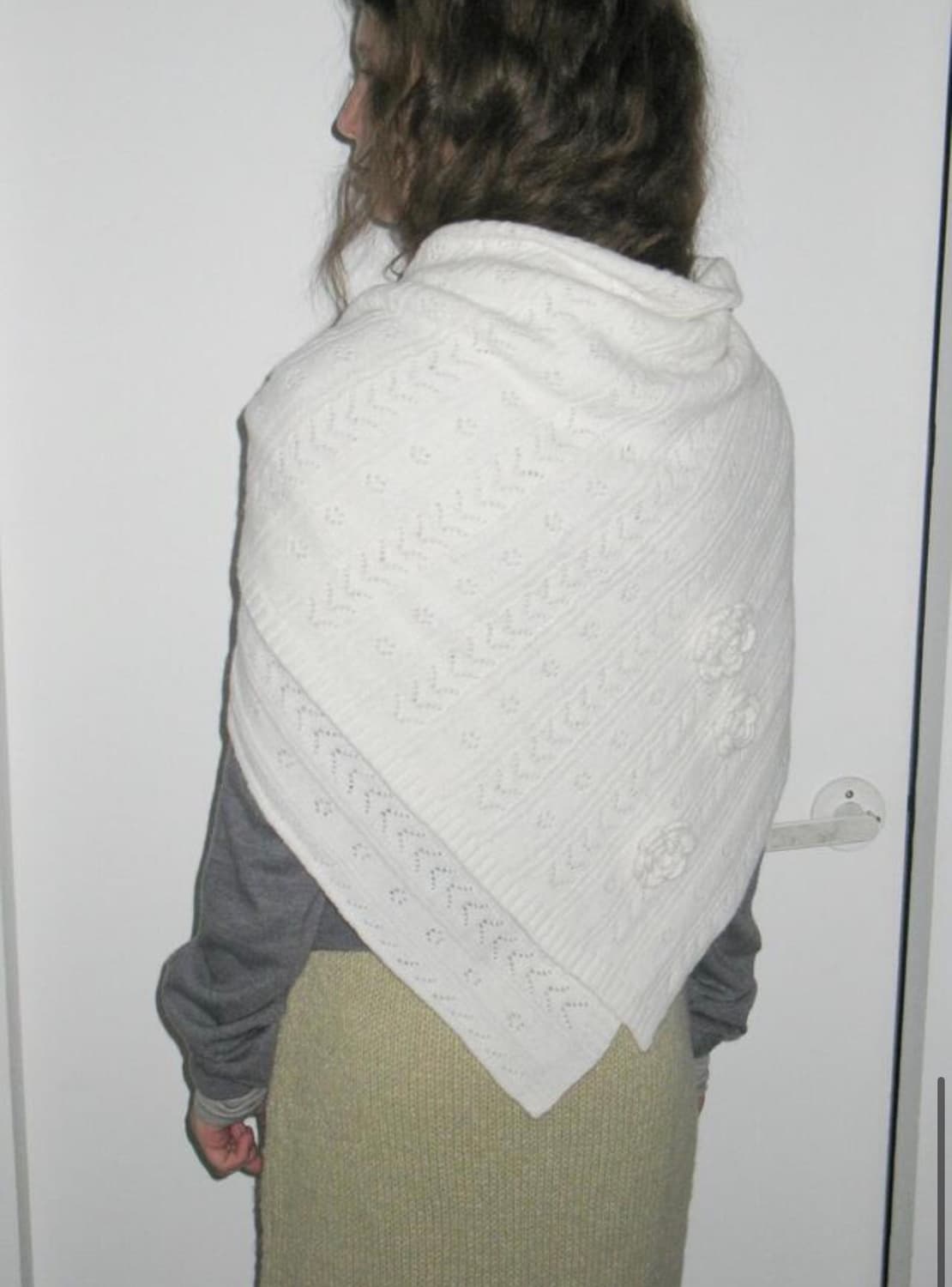 시눈 머플러 니트 머플러 플라워 (새상품)Flower Punching K 상품이미지3