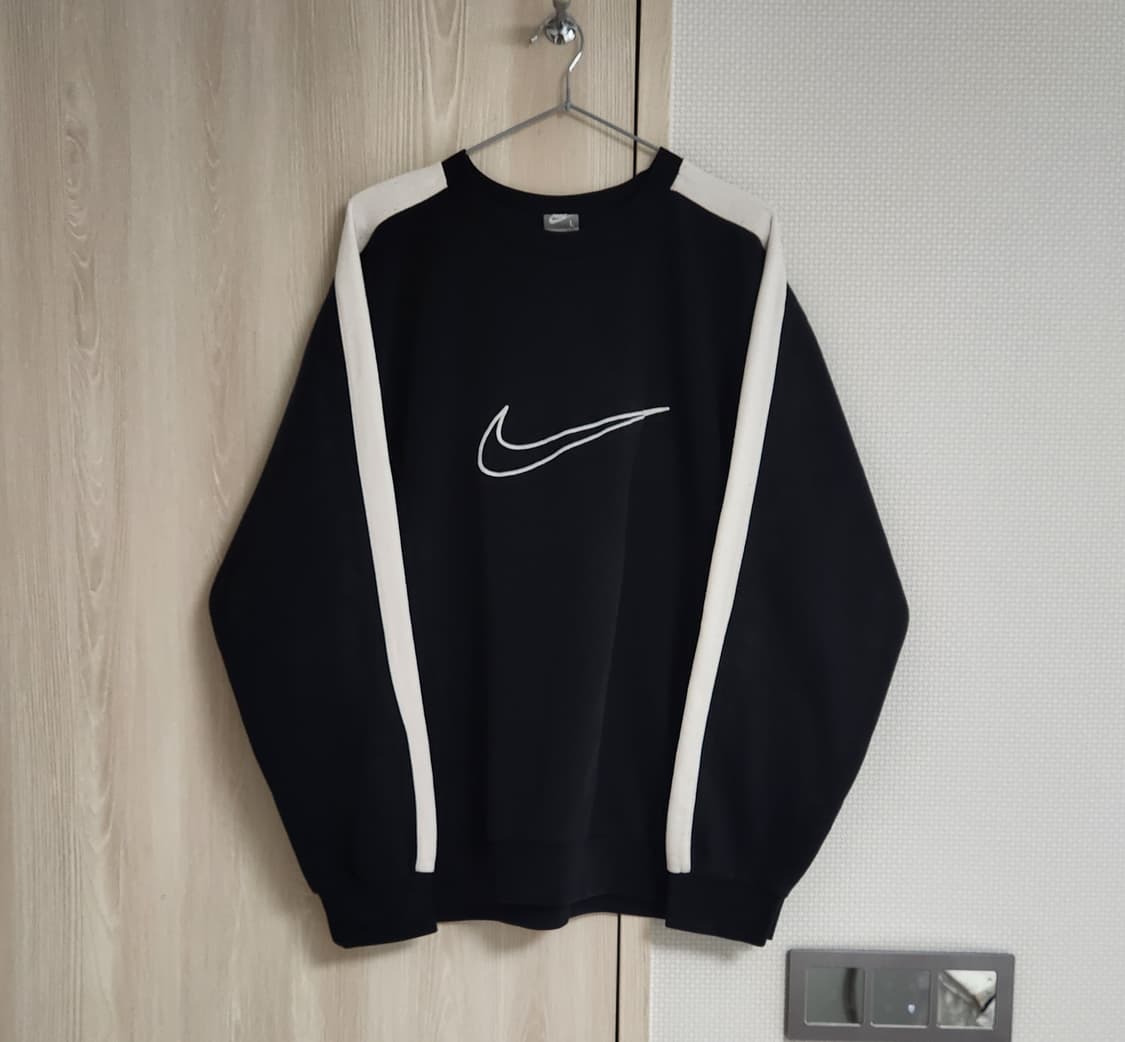 나이키 빅스우시 사이드라인 맨투맨 상품이미지1