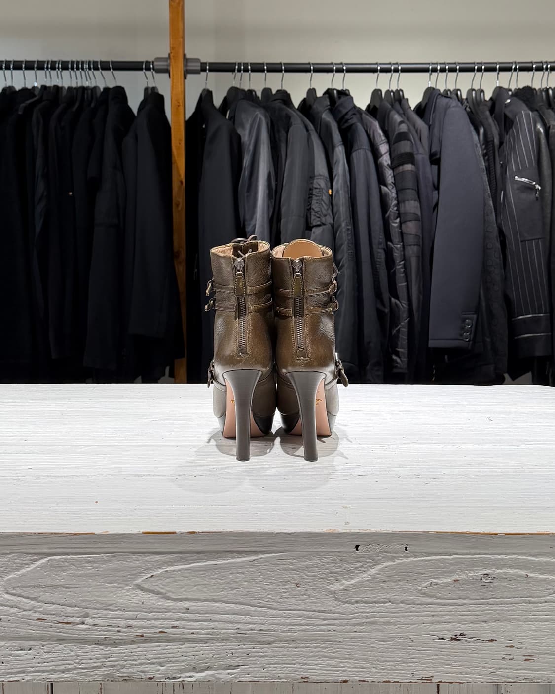 프라다 카키 레더 레이스업 플랫폼 앵클부츠 상품이미지4