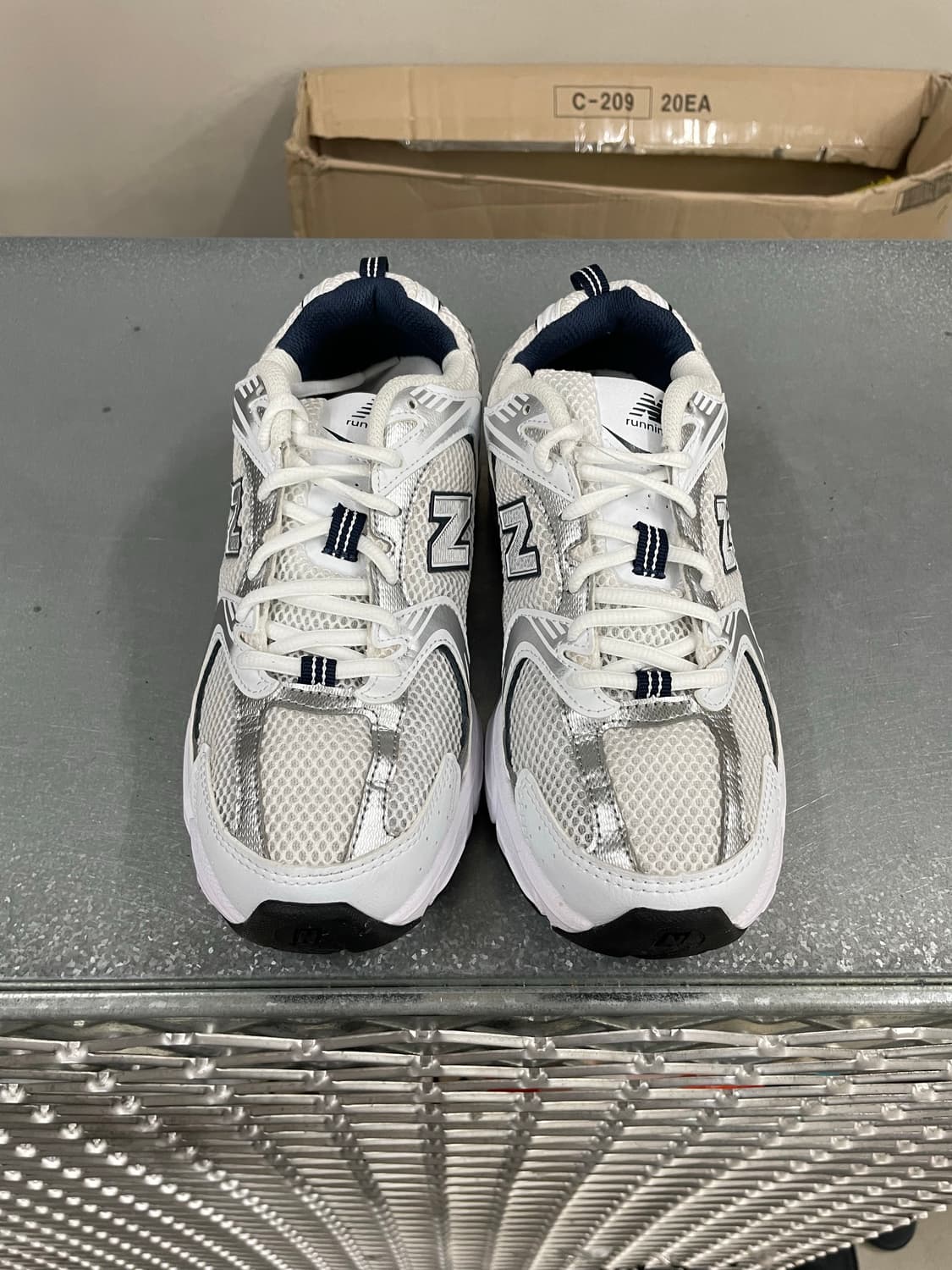 뉴발란스 530 디플 화이트 245 상품이미지5