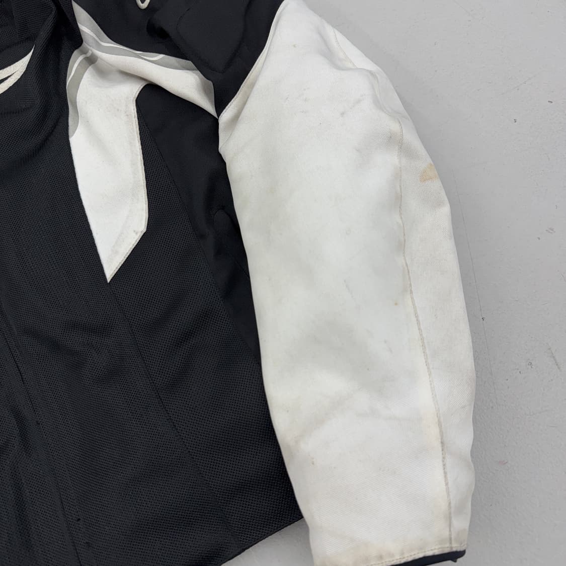 알파인스타 빅로고 검흰 오레오 바이커 자켓 상품이미지9