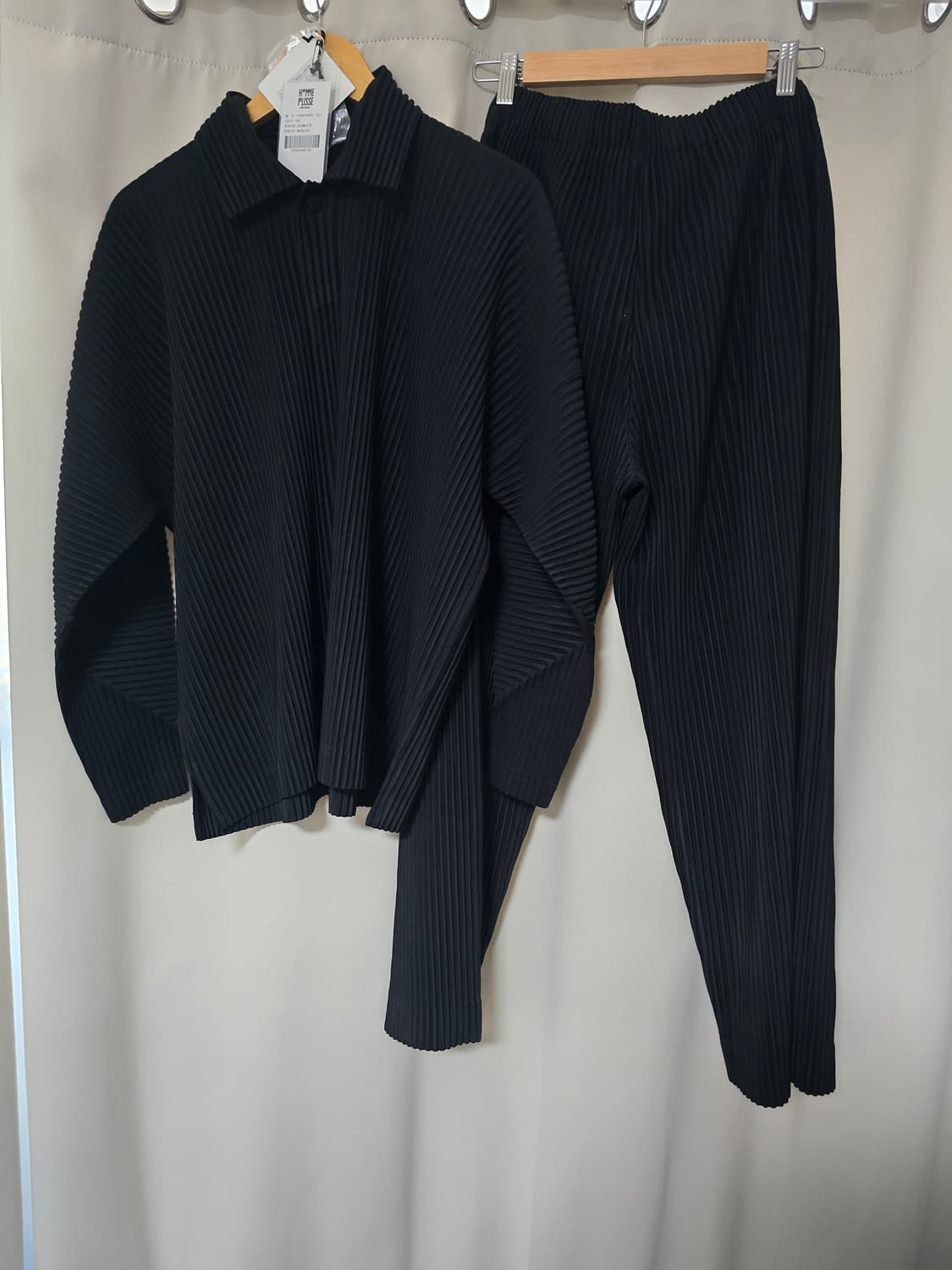 이세이미야케 옴므 플리세 셋업 블랙 상의2 하의1 상품이미지1