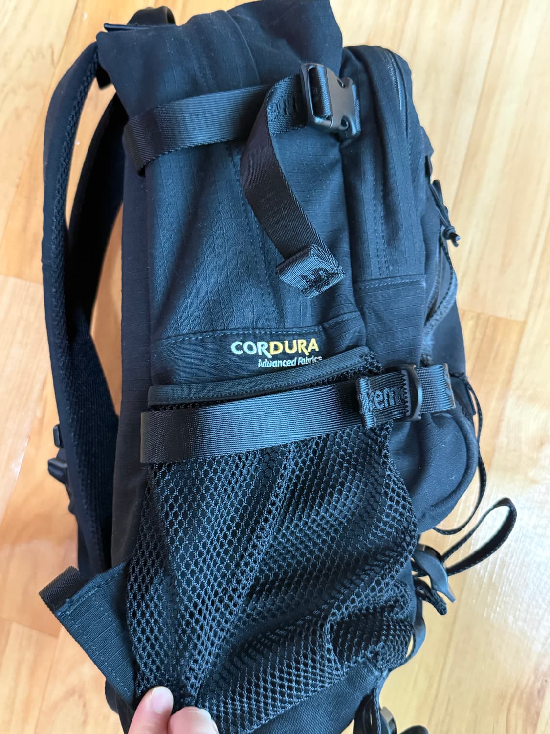 슈프림 백팩 26ss 상품이미지3