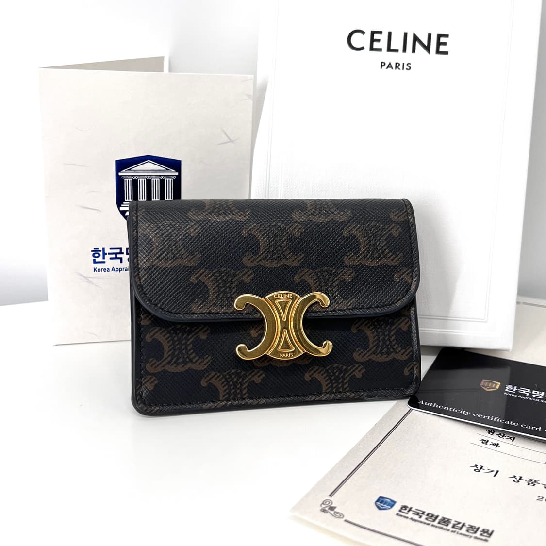 [감정완료] 셀린느 트리오페 플랩 여성 카드지갑 상품이미지1