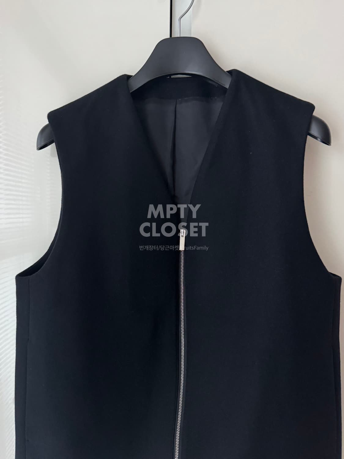 [M] COS 울캐시미어 집업 베스트 네이비 상품이미지3