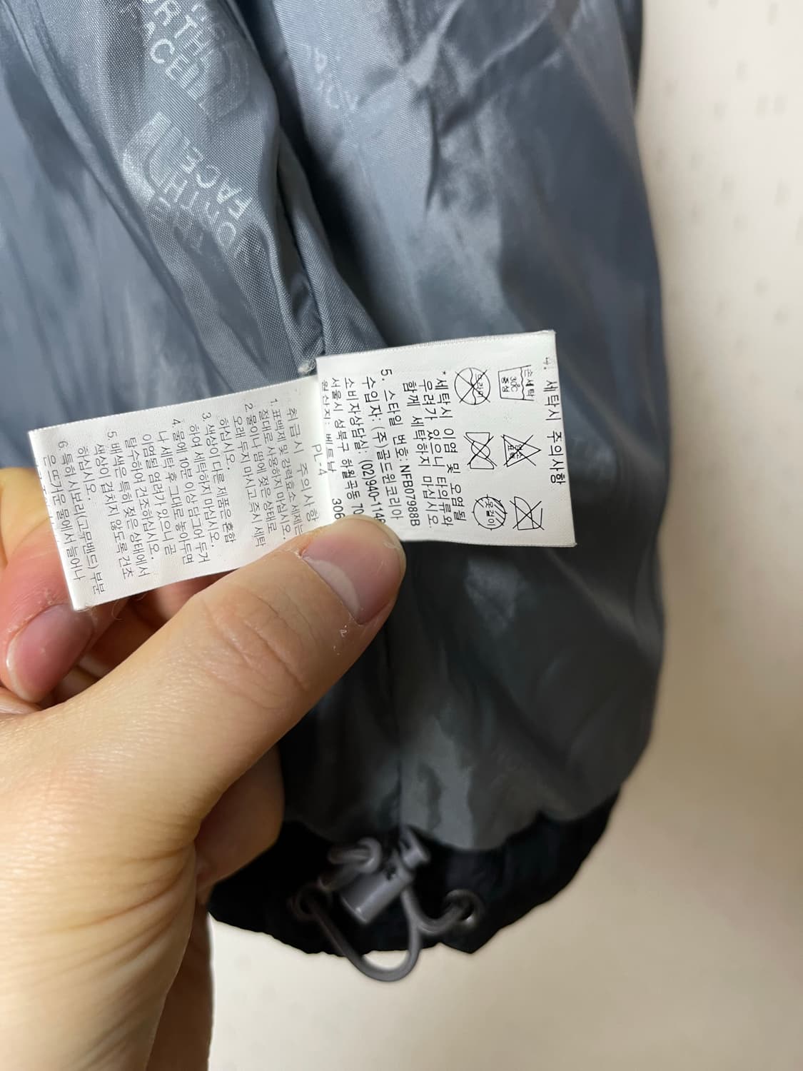 노스페이스 정품 여성용 내피용 패딩자켓 페이즐리패턴 90 상품이미지8