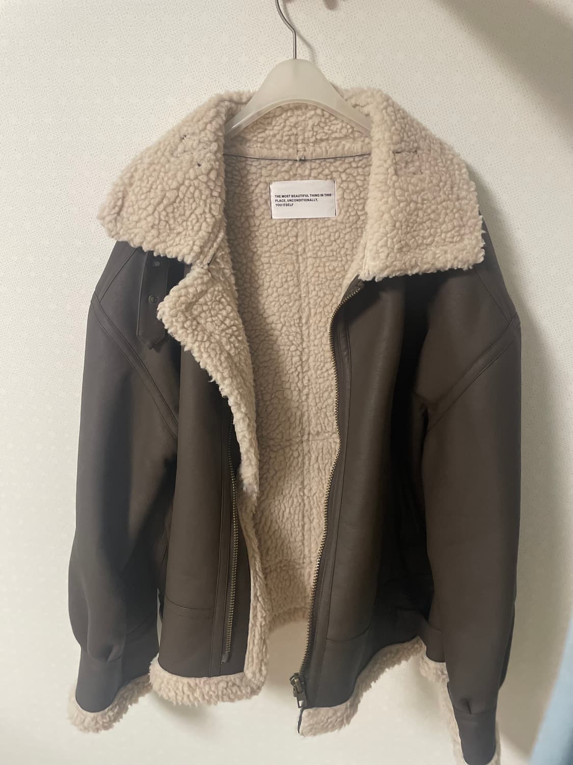 플레이스 스튜디오 딥브라운 무스탕 상품이미지3