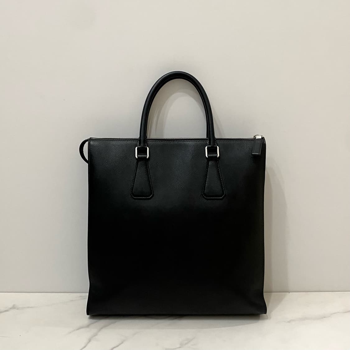 프라다 사피아노 레더 삼각로고 남성 토트백 서류가방 블랙 2VG078 상품이미지7