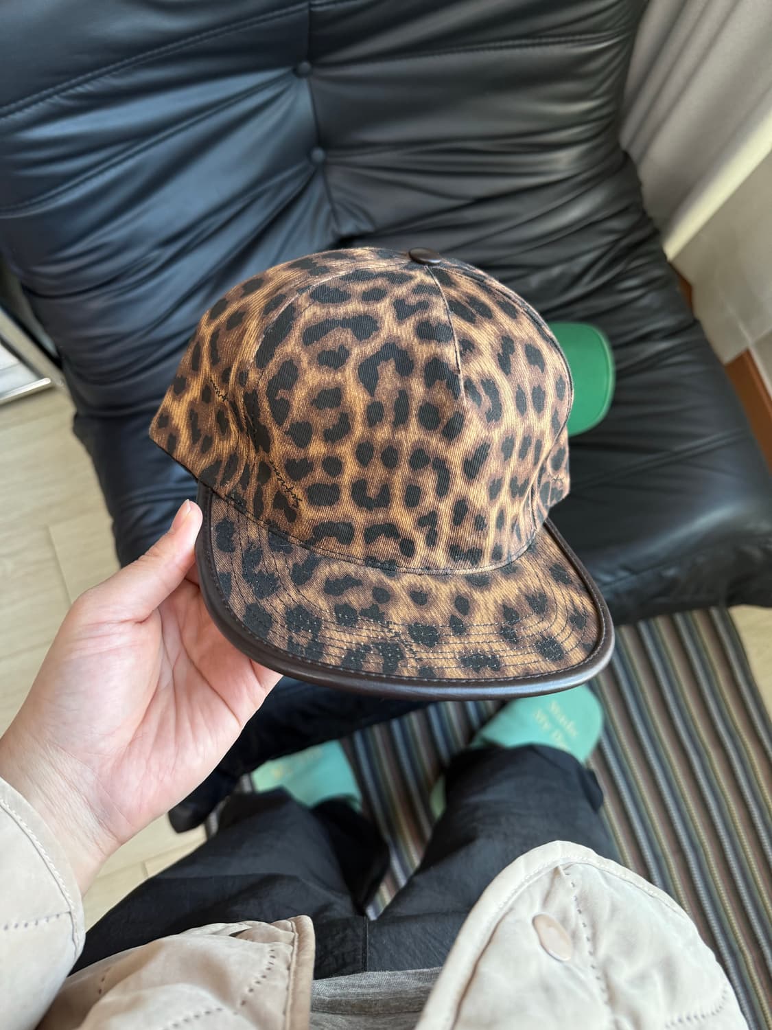 슈프림 레오파드 레더 캡 상품이미지1