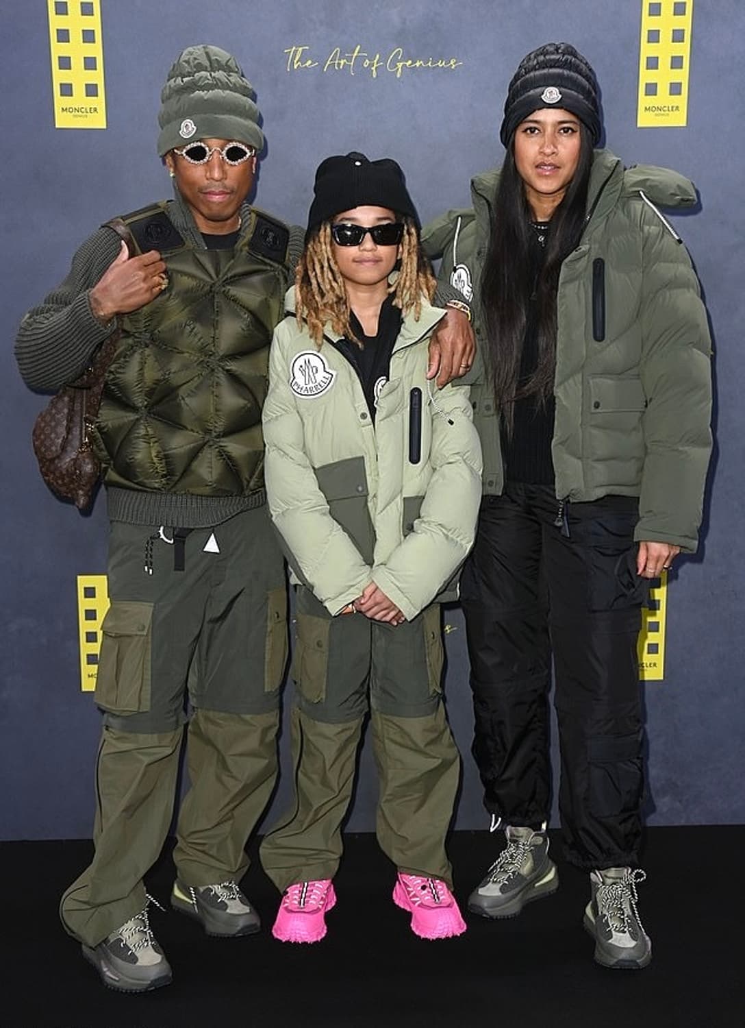 몽클레르 X 퍼렐 윌리엄스 카고 팬츠 올리브 그린 48사이즈 상품이미지5