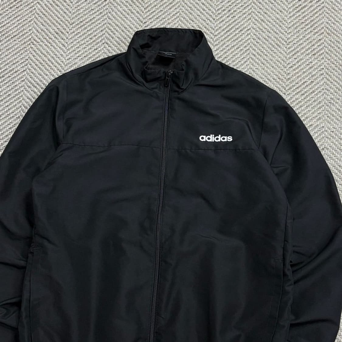 아디다스 로고 베이직 바람막이 v1819 상품이미지3