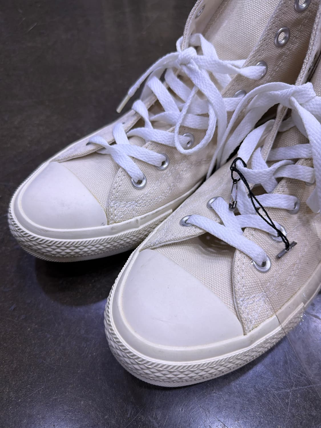 컨버스 꼼데가르송 싱글 하트 척 70 하이 스니커즈 275 상품이미지3