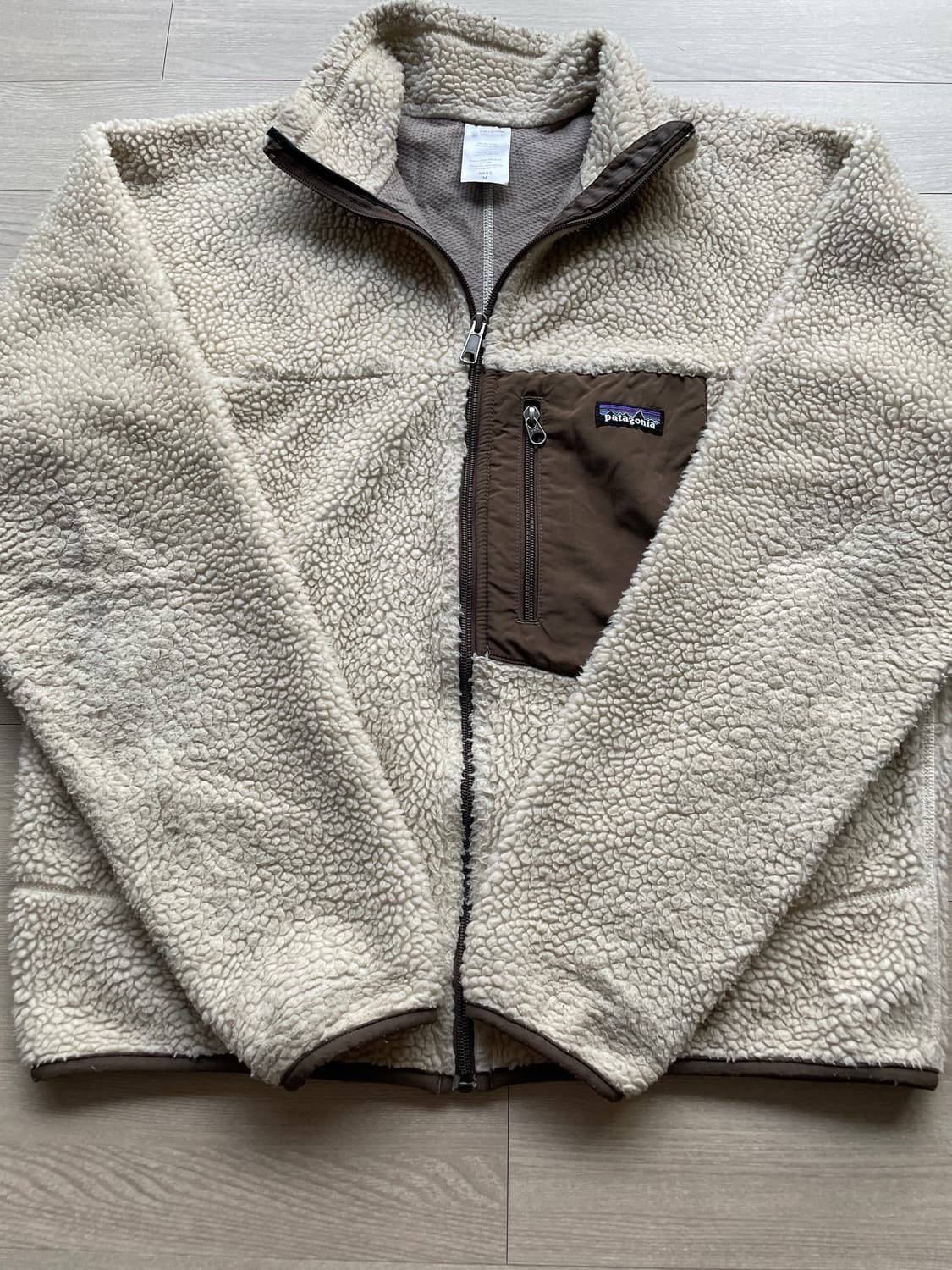 파타고니아 레트로x 오트밀 브라운 자켓 상품이미지6