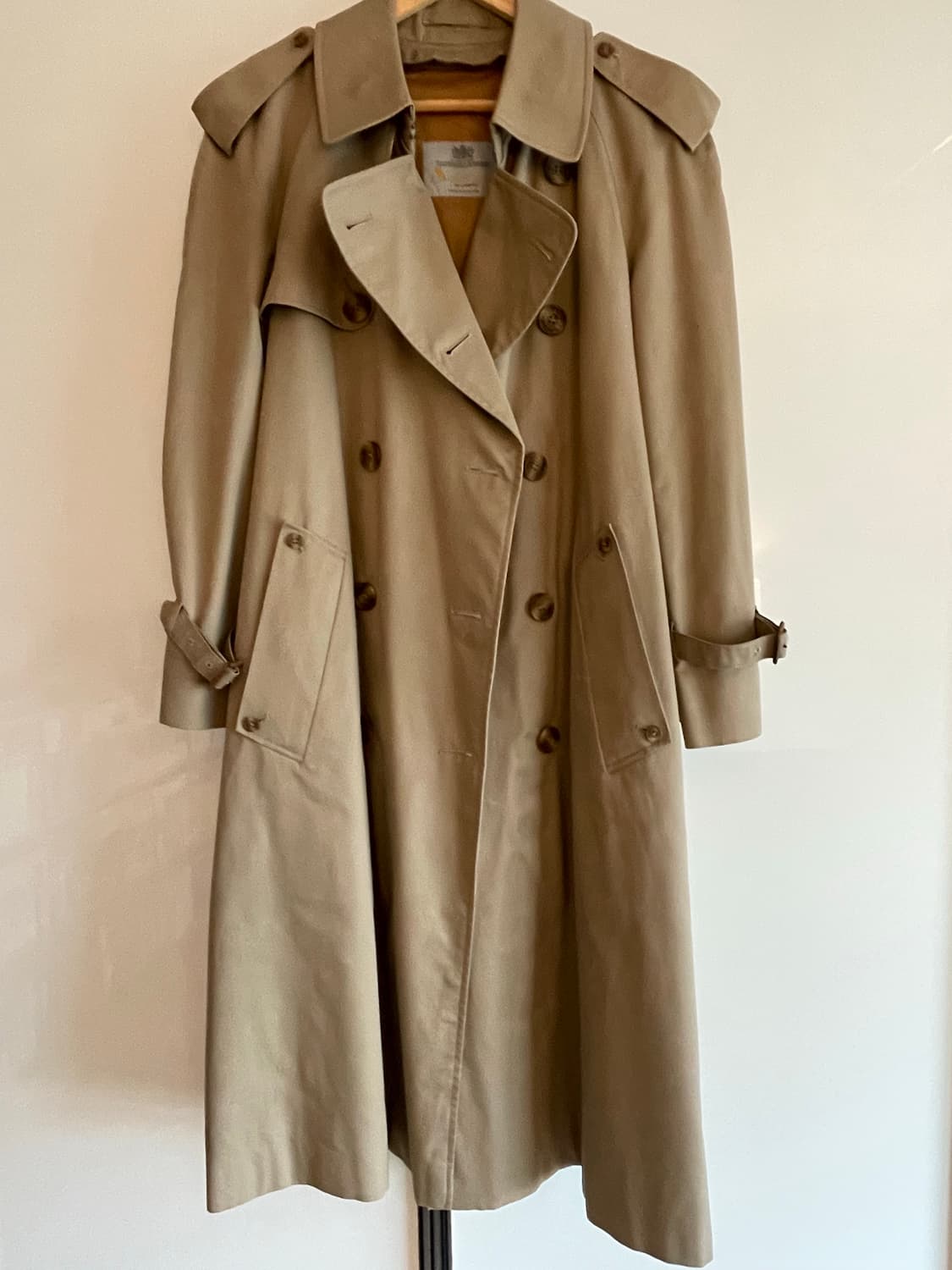 아쿠아스큐텀 트렌치코트 상품이미지1