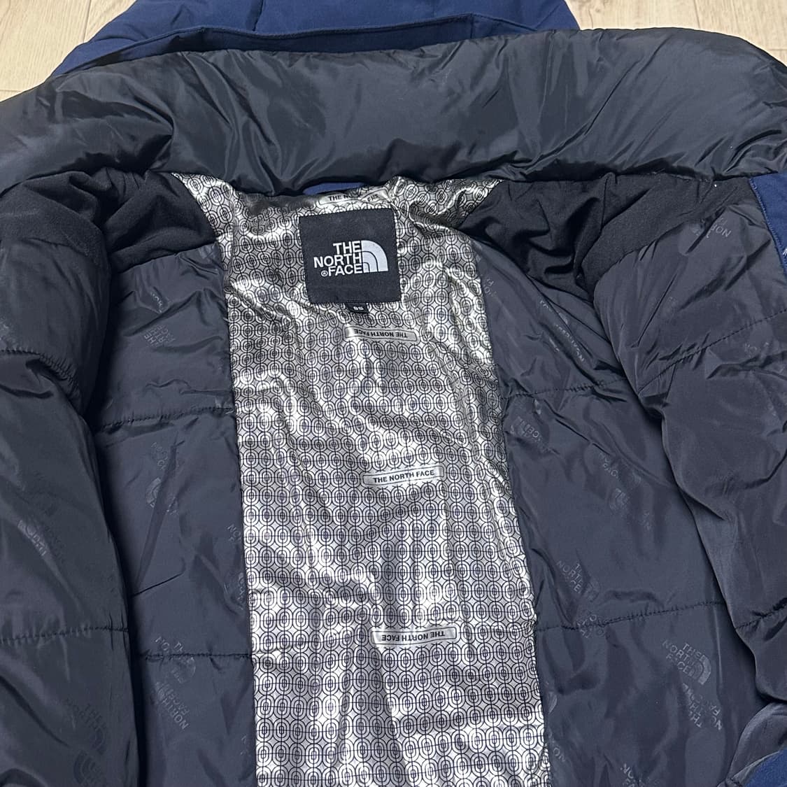 노스페이스 스노우시티 네이비 패딩 상품이미지3