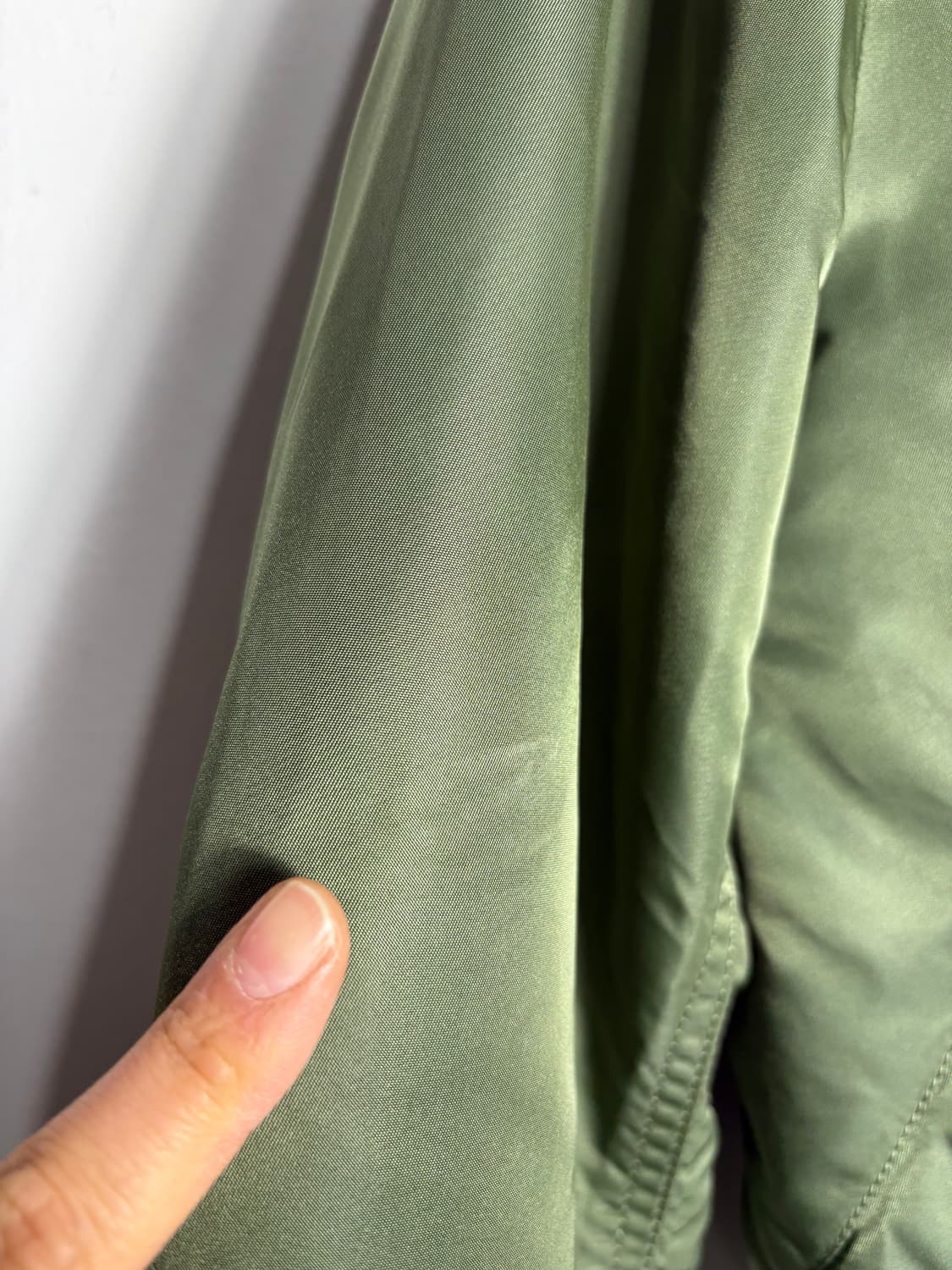 알파 인더스트리 ma-1 항공점퍼 카키 상품이미지7