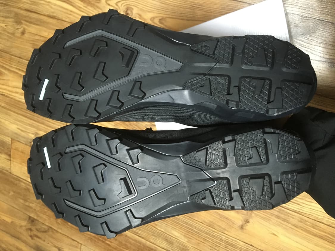 온러닝 파프 클라우드벤처 블랙 판매합니다  상품이미지7