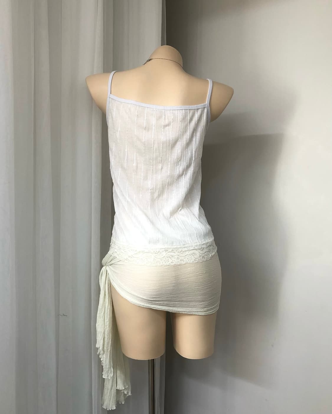 white lace sequin detail sleeveless  상품이미지4