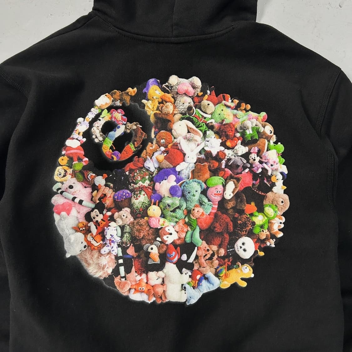 스투시 23SS 플러시 블랙 후디  상품이미지2