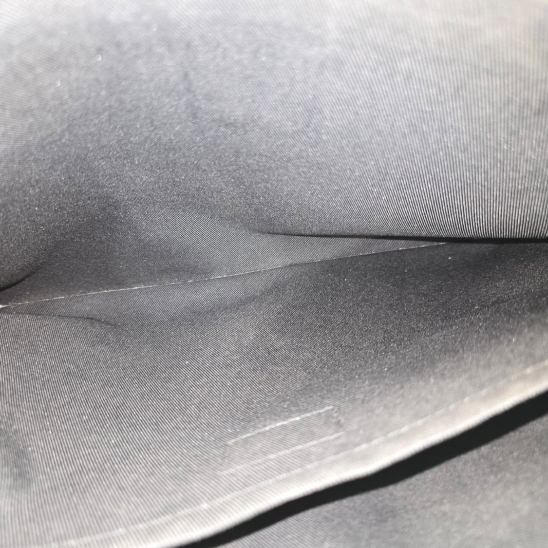 [정품/중고] 루이비통 포쉐트 디스커버리 모노그램 쉐도우 클러치 상품이미지9