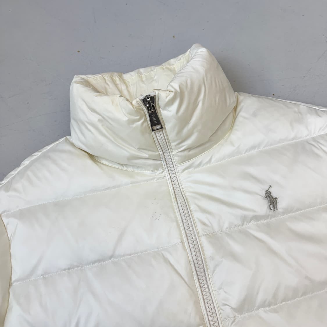 폴로 신형 포니 화이트 푸퍼 덕다운 패딩 화이트 상품이미지3