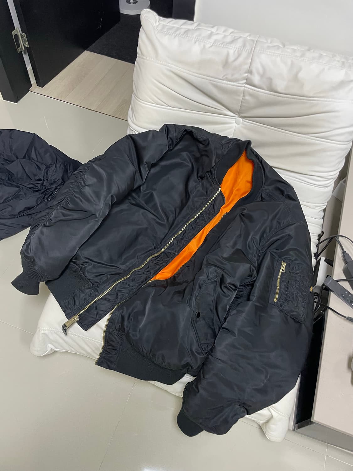 알파인더스트리 봄버 자켓 상품이미지1