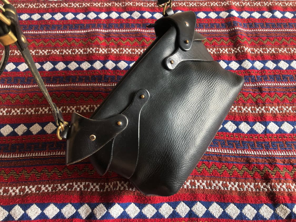 fleetilya 블랙 레더 숄더백 상품이미지9