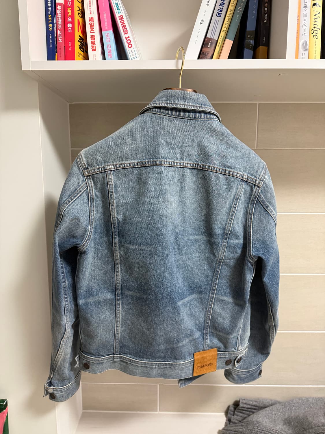 톰포드 / 웨스턴 포켓 데님 트러커 자켓, 중청 / M 상품이미지2