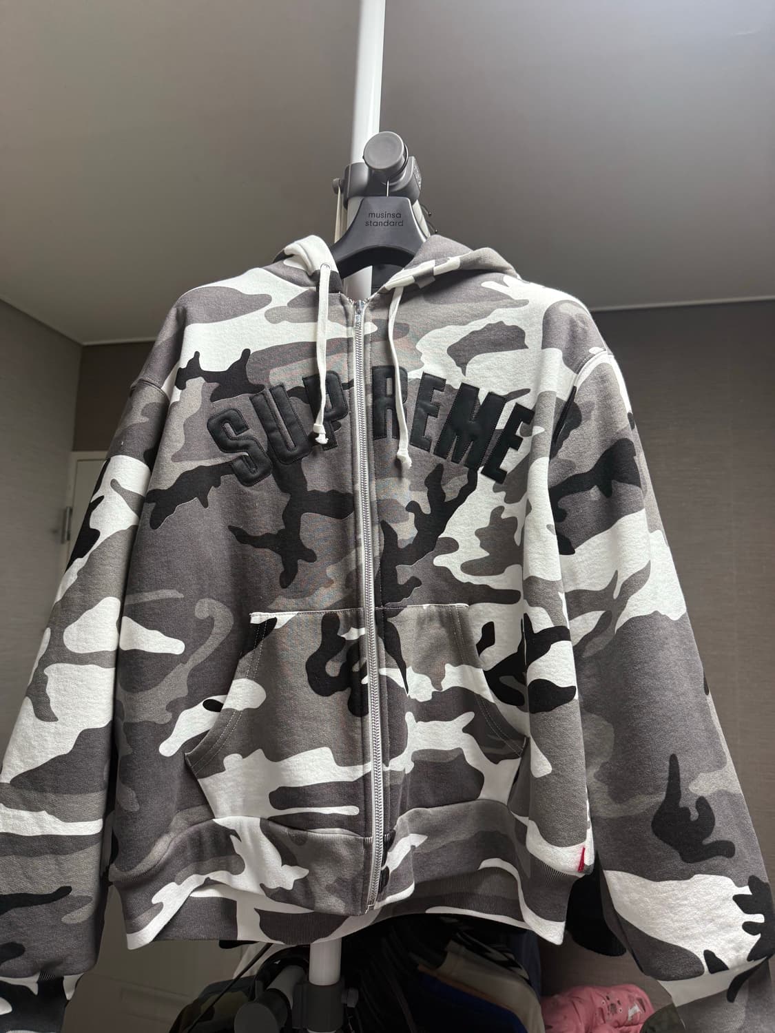 슈프림 25fw 후드집업 상품이미지1