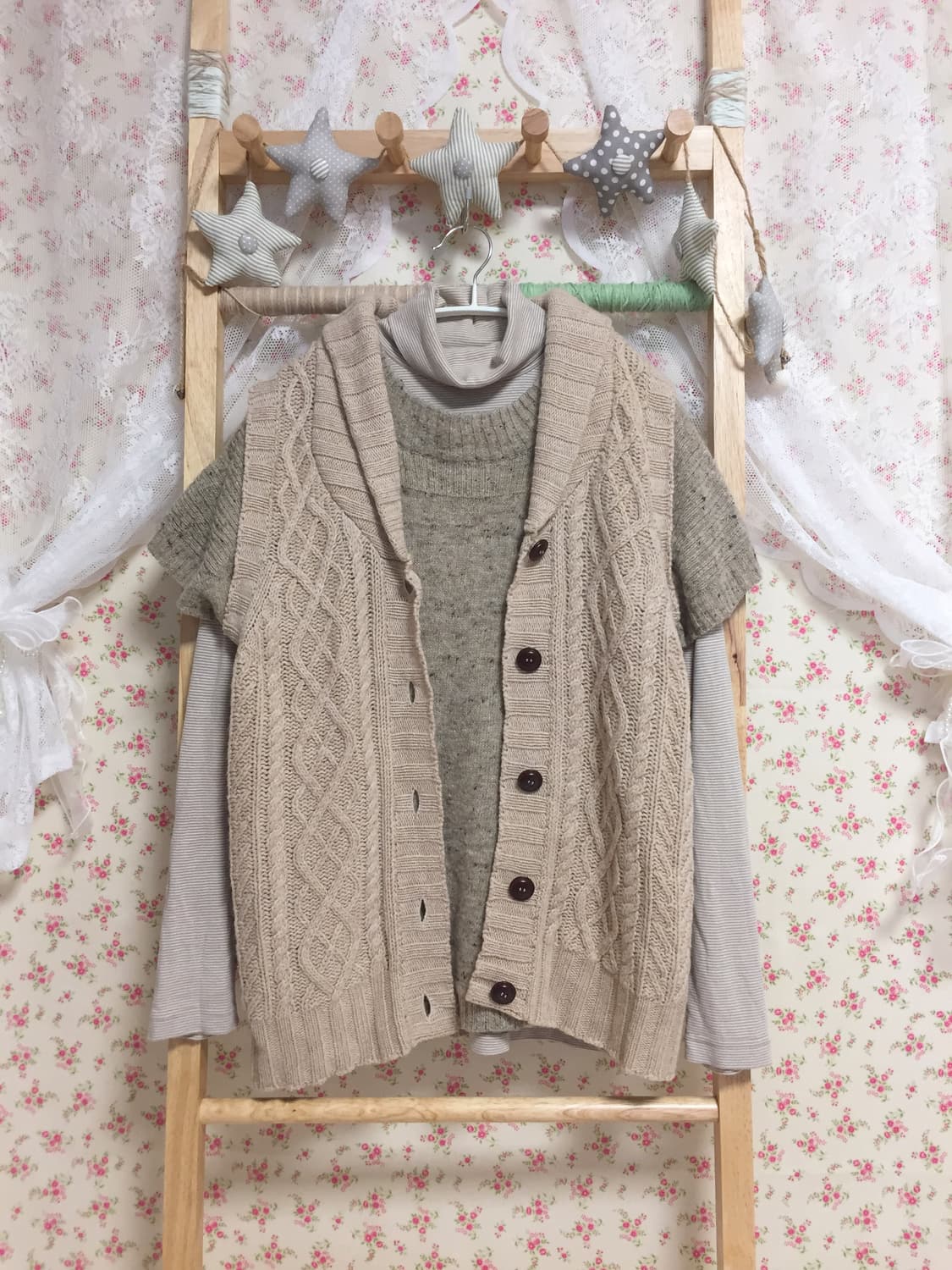 빈티지 모리걸 우드버튼 니트 베스트 상품이미지1