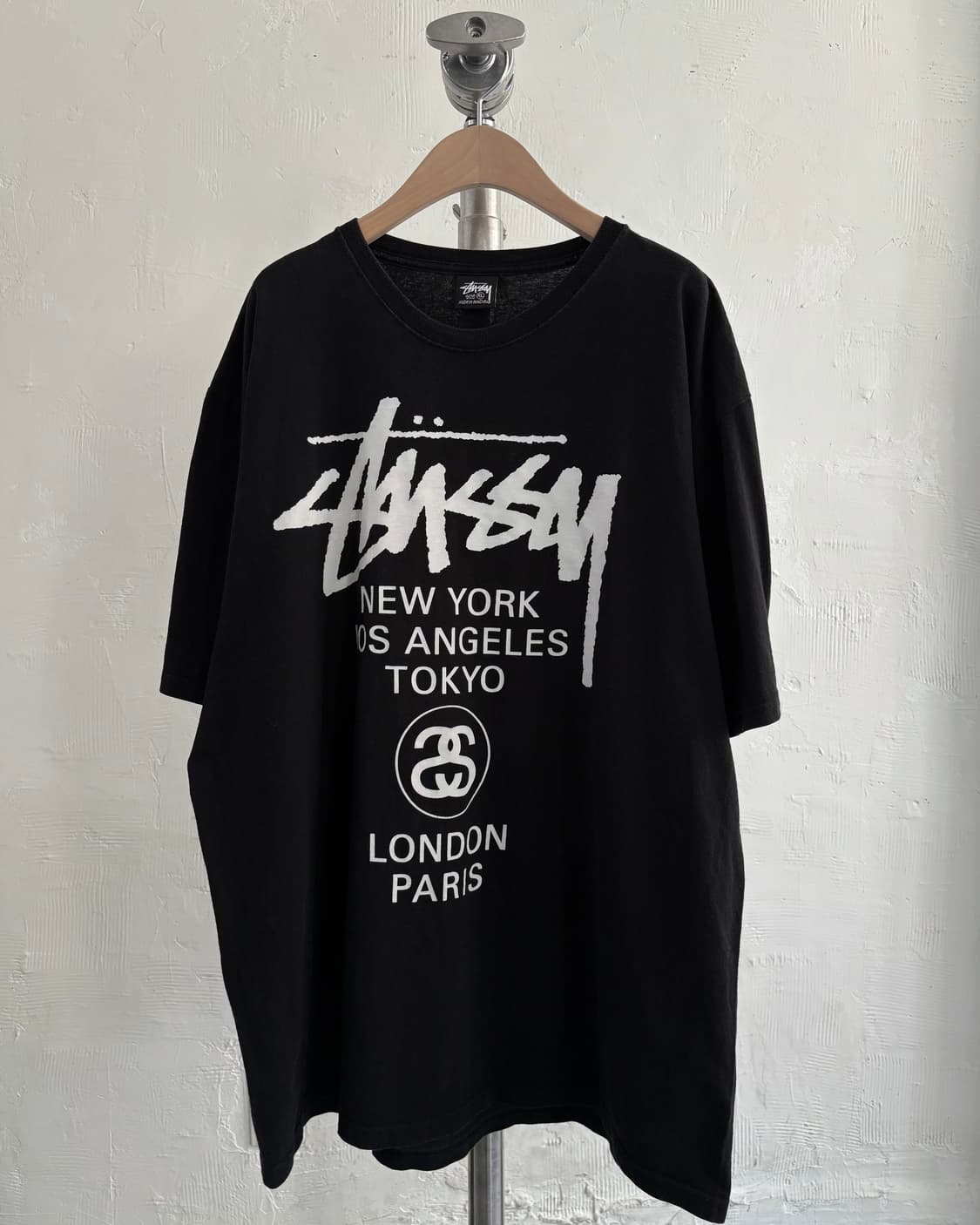 Stussy 스투시 월드투어 블랙 컬러 티셔츠 상품이미지1