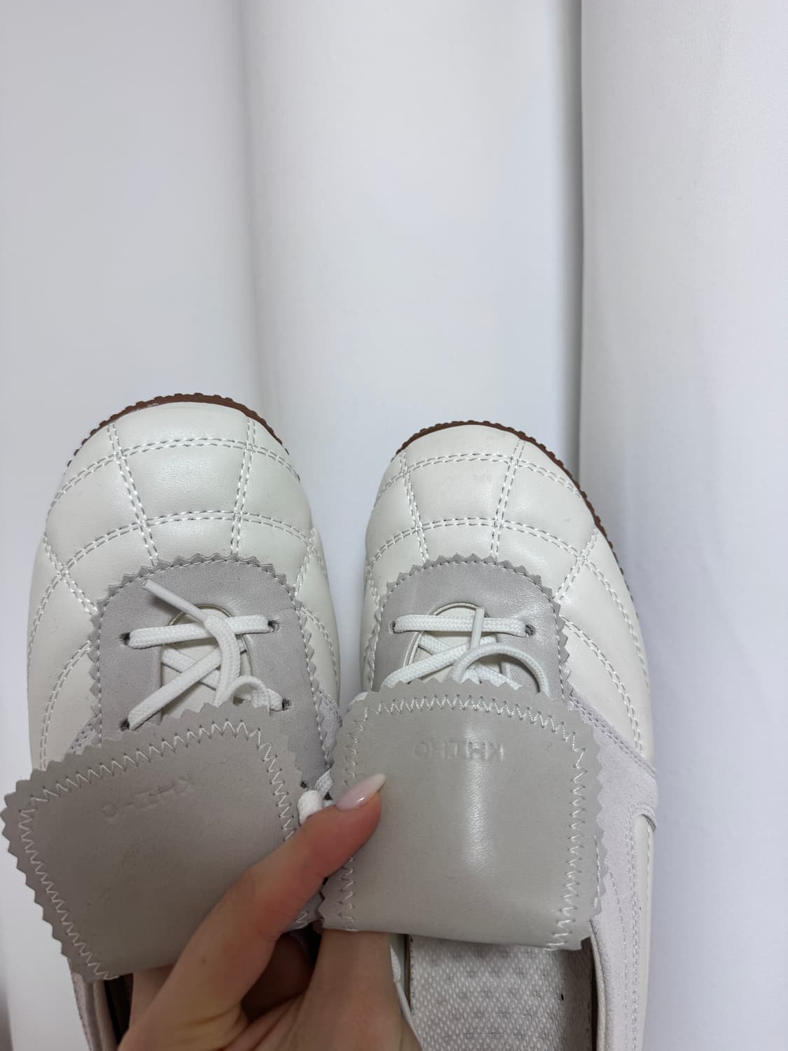 기호 3-Way Foldover 텅 스니커즈 245 상품이미지9