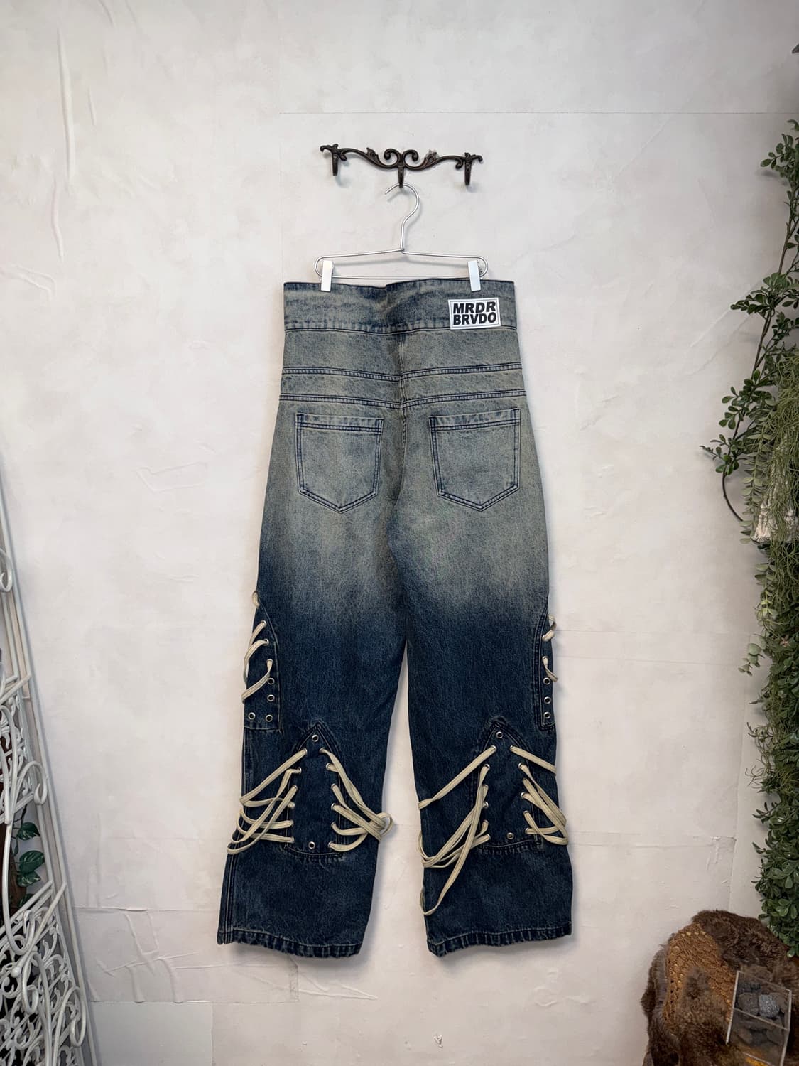 Who Decides War 레이스드 스테인 와이드 레그 진 인디고 상품이미지4