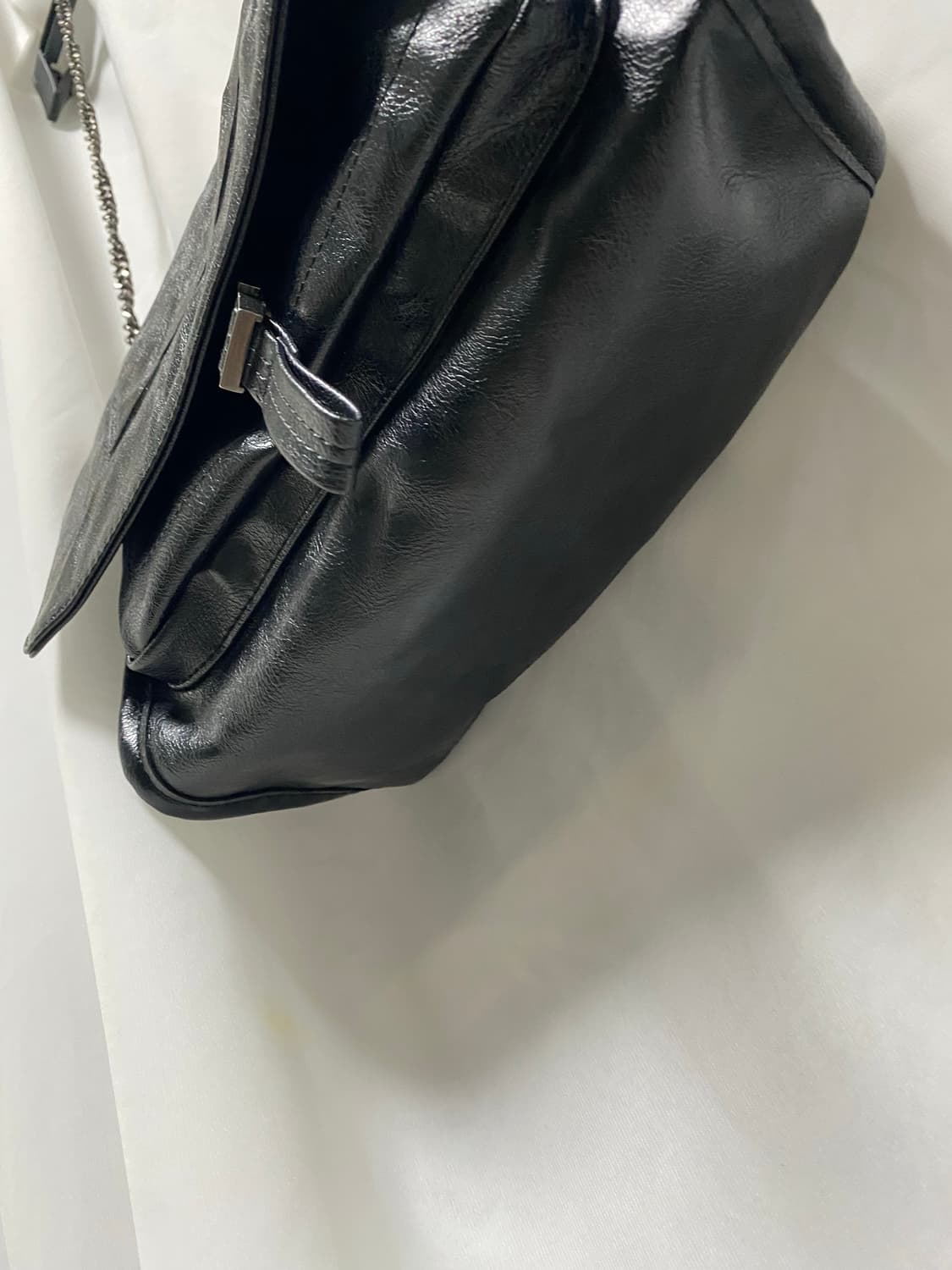 링클 이펙트 락 크로스백 숄더백 상품이미지6