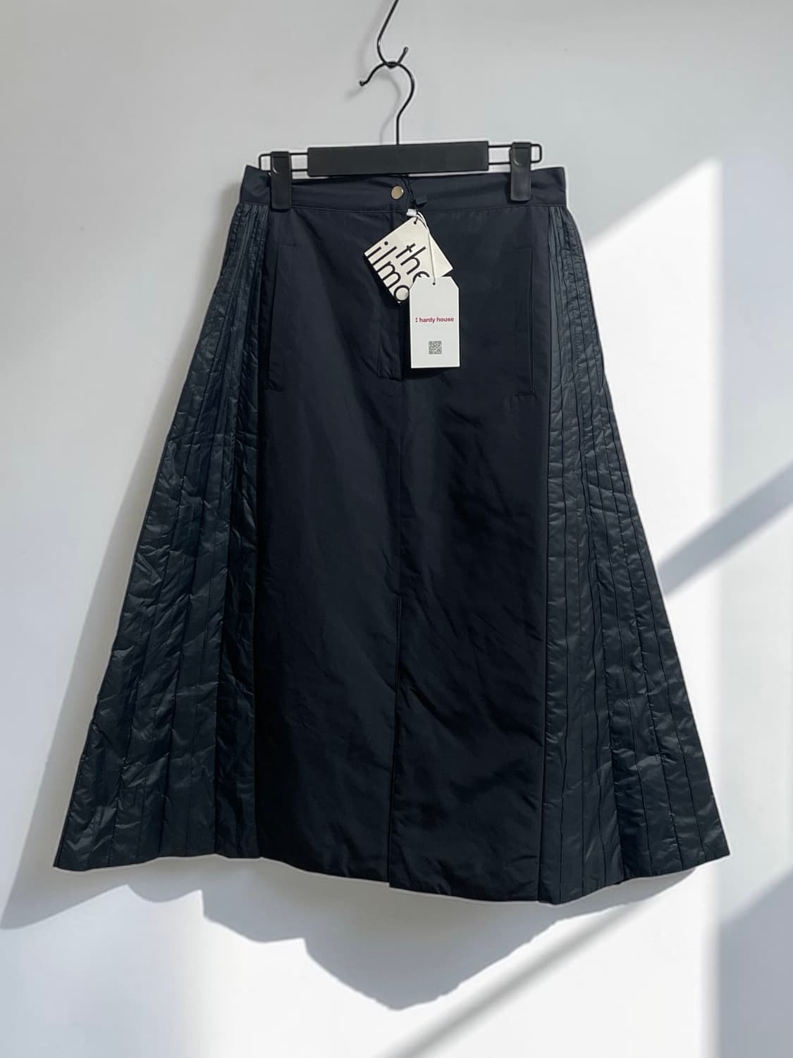 더 일마 플리츠 패널 스커트 상품이미지1