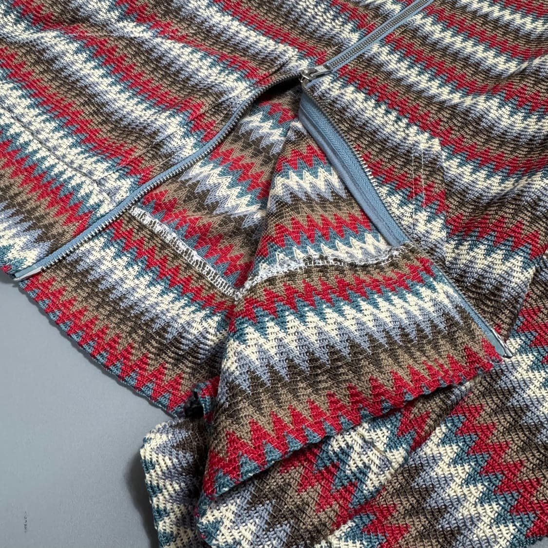 빔즈(BEAMS) 믹스컬러 셰브론 패턴 메쉬 2way 후드 집업 자켓 상품이미지4