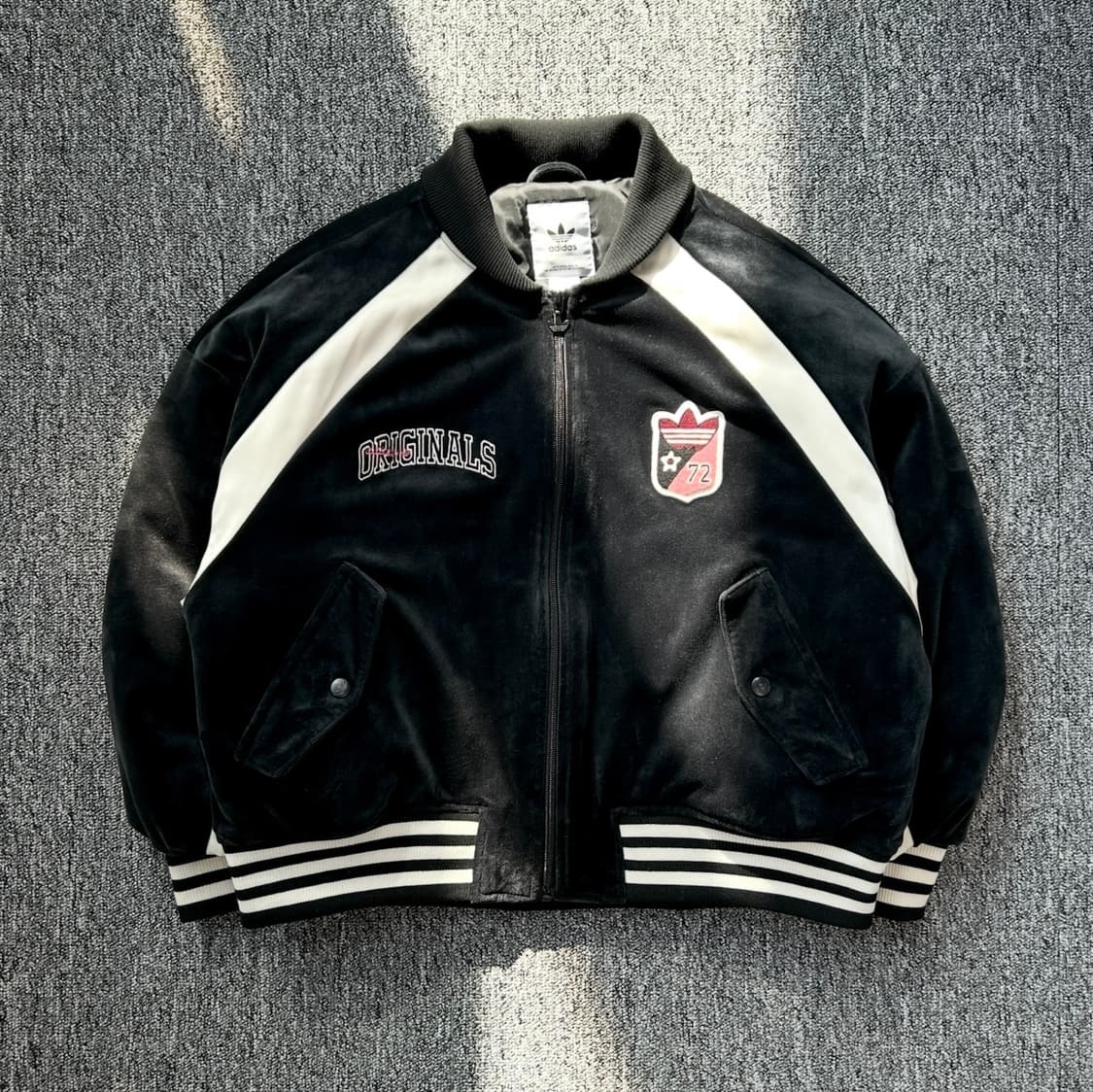 아디다스 안티 유니버시티 바시티 봄버 점퍼  상품이미지1