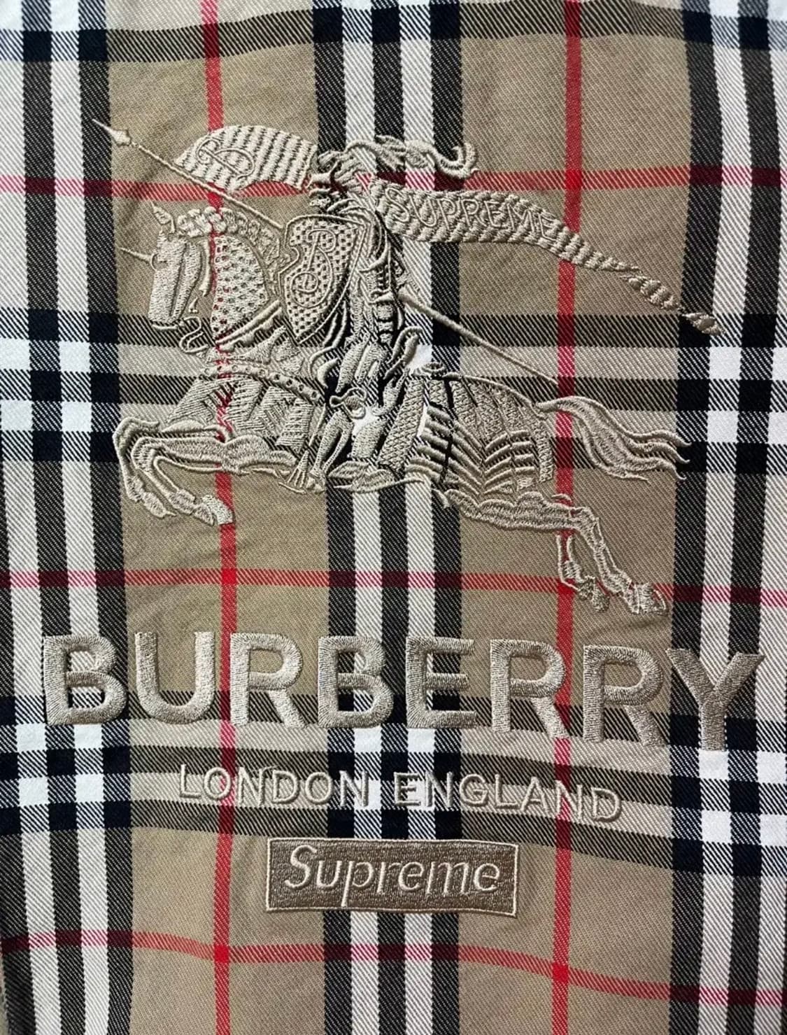 (세상품) 버버리 슈프림 콜라보 트러커자켓 S 상품이미지4