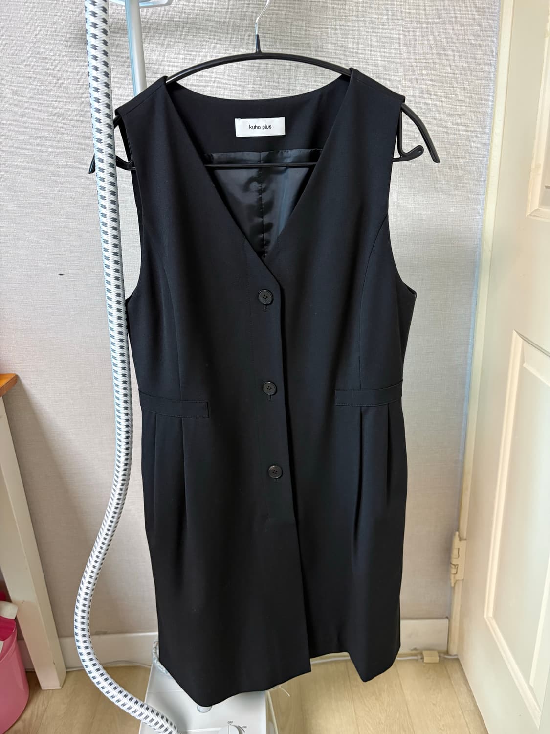 구호 플러스 Tuck Detail Mini Dress - Black m 상품이미지2