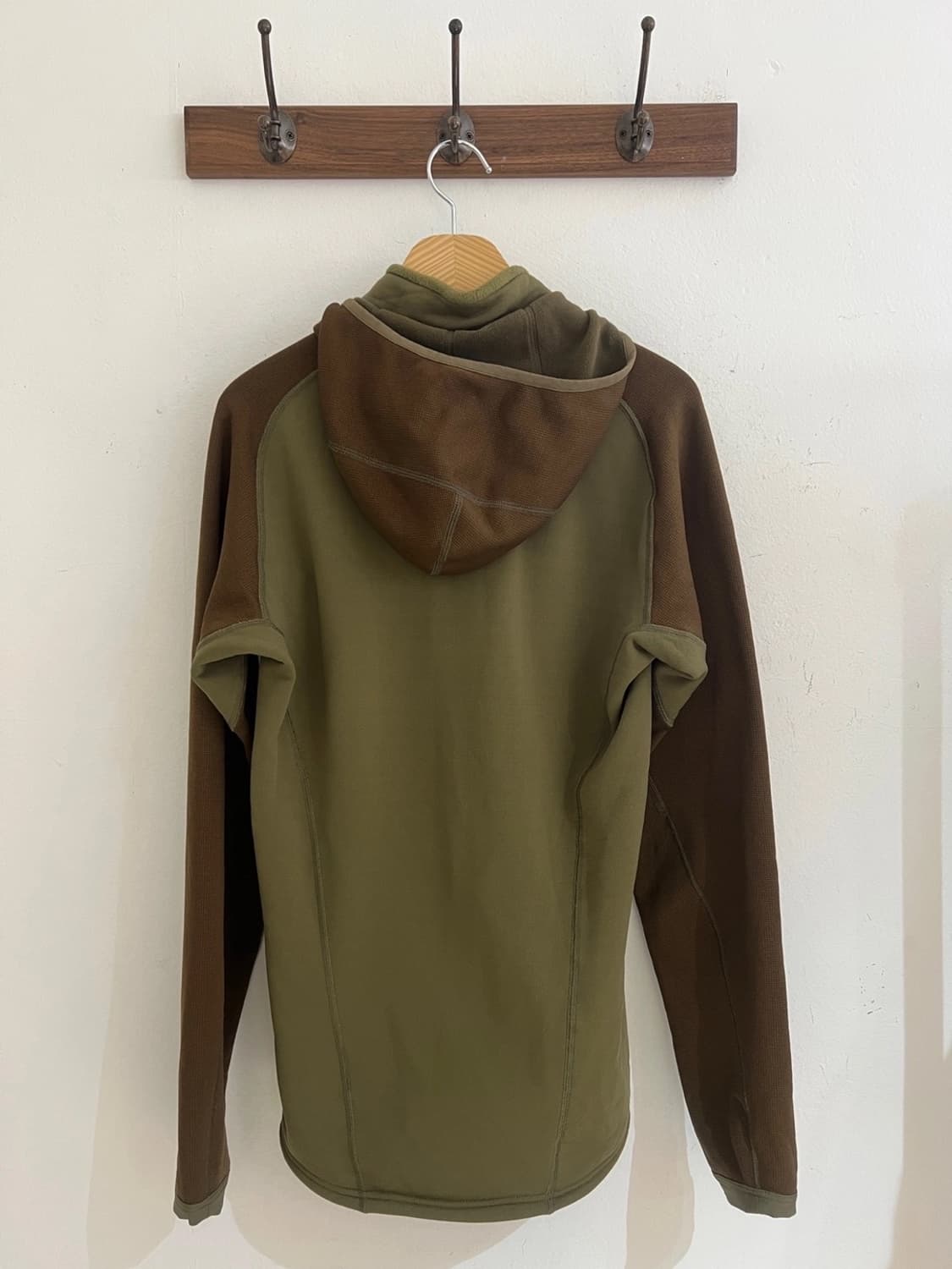 아크테릭스 후드 상품이미지3