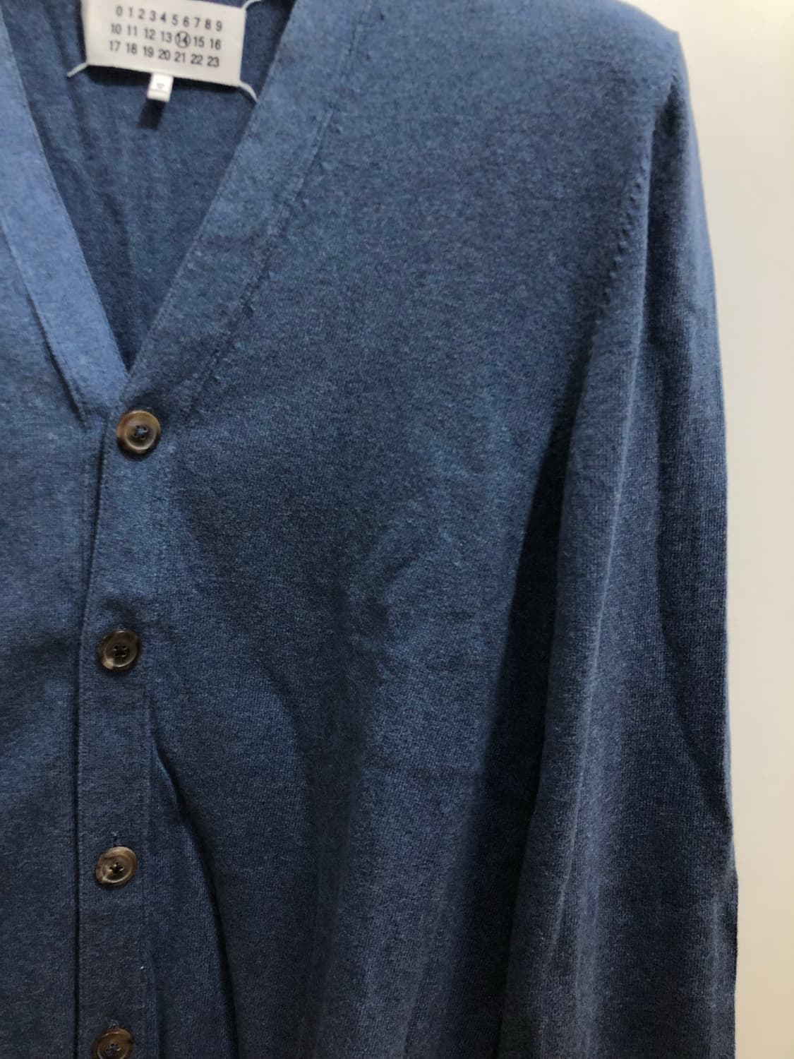 [S] 마르지엘라 엘보우 패치 코튼 가디건 블루 상품이미지3