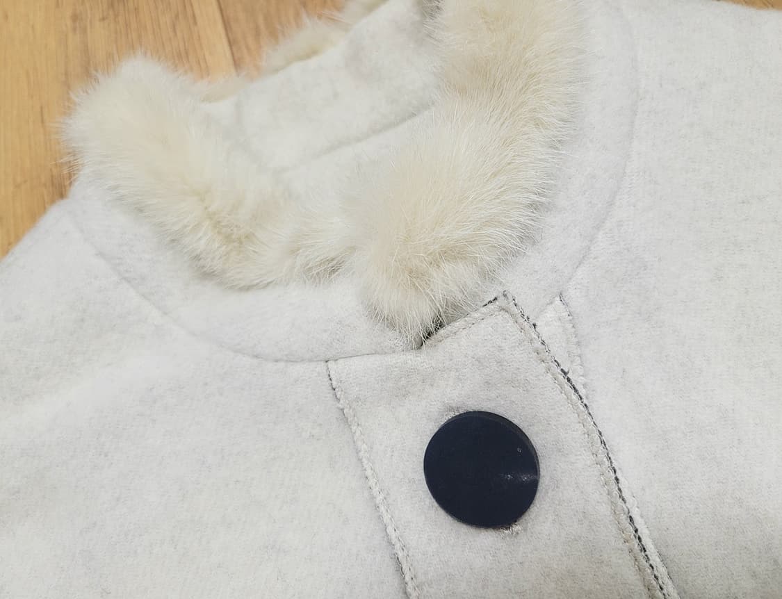 발렌시아(VALENCIA) 밍크넥 포인트 울코트 55-66 새상품 상품이미지3