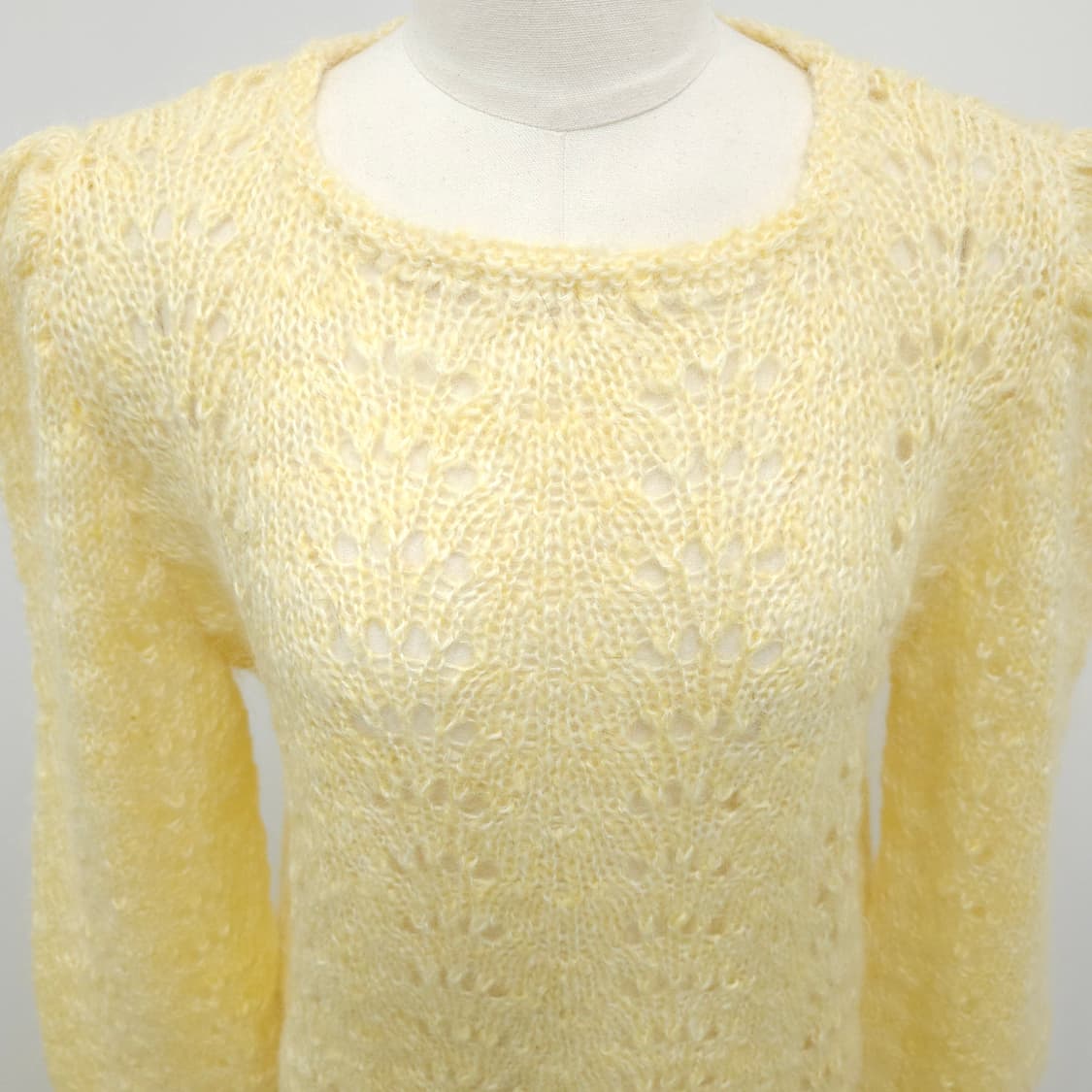  라이트 옐로우 울 펀칭 퍼프 니트  상품이미지4