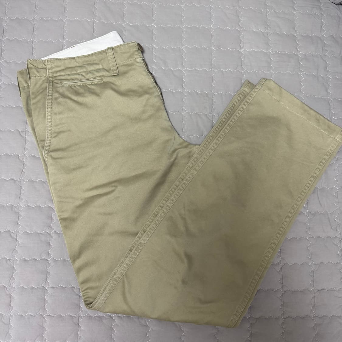 유니클로 빈티지 레귤러 피트 치노 82 베이지 상품이미지2