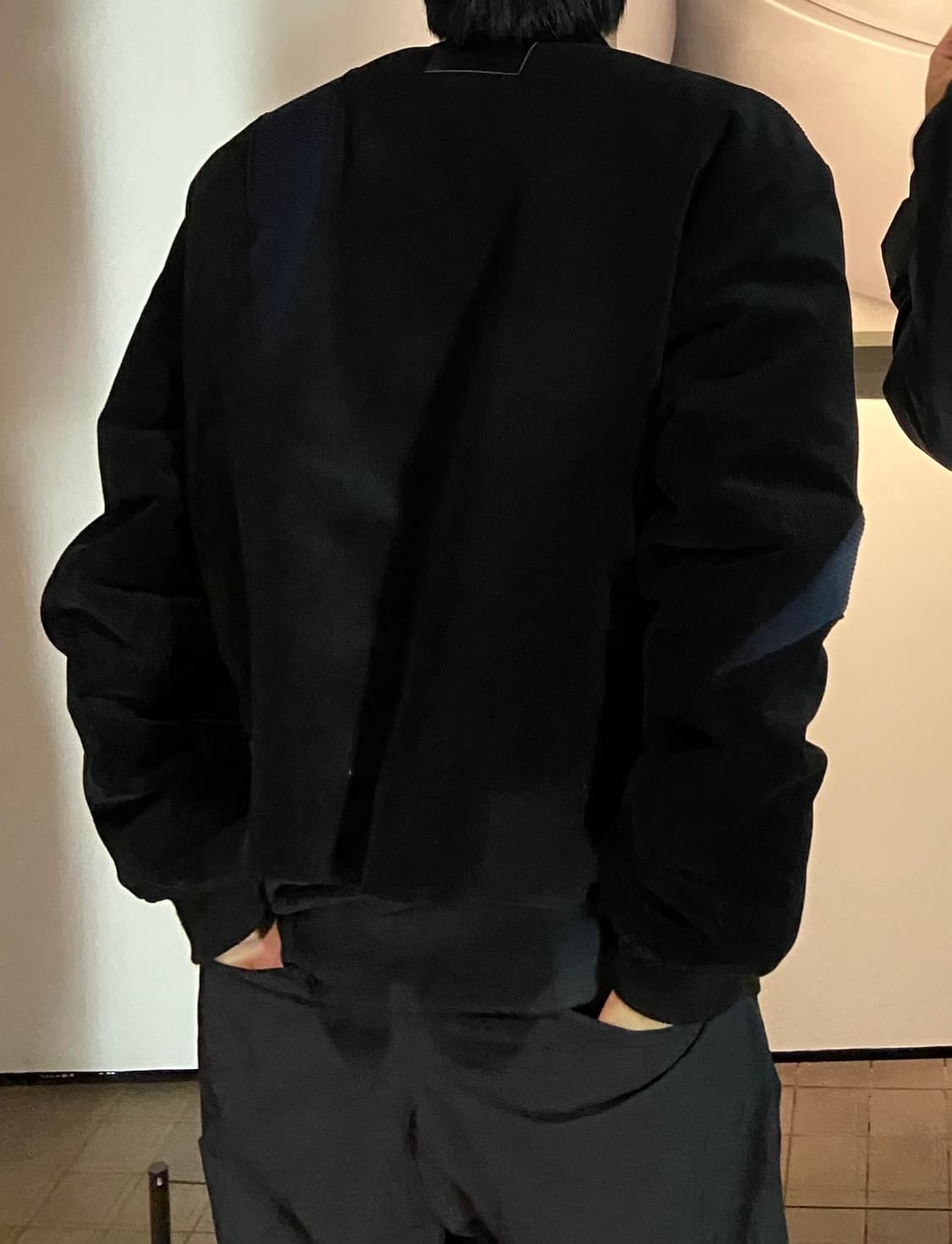 마뗑킴 코듀로이 베이스볼 점퍼 블랙 상품이미지3