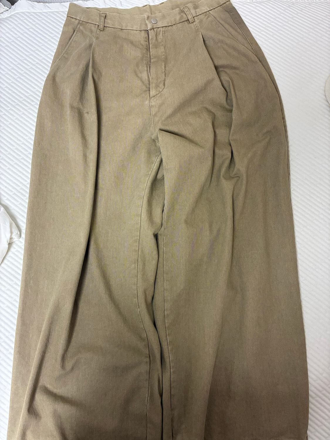 해칭룸 딥플리츠 트라우저 베이지 컬러 상품이미지2