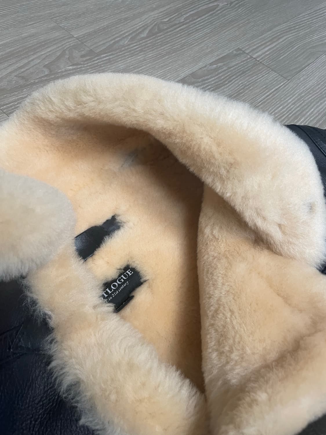 이스트로그 무스탕 상품이미지1