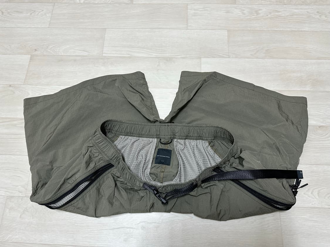 모이프moif 24ss triangle vent short stone 2 상품이미지5