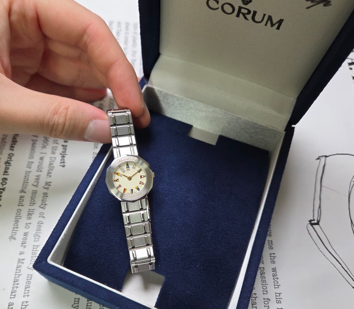 코럼(CORUM) 어드미럴스 컵 만국기 요구르트판 여성용 쿼츠 브레이슬릿 상품이미지10