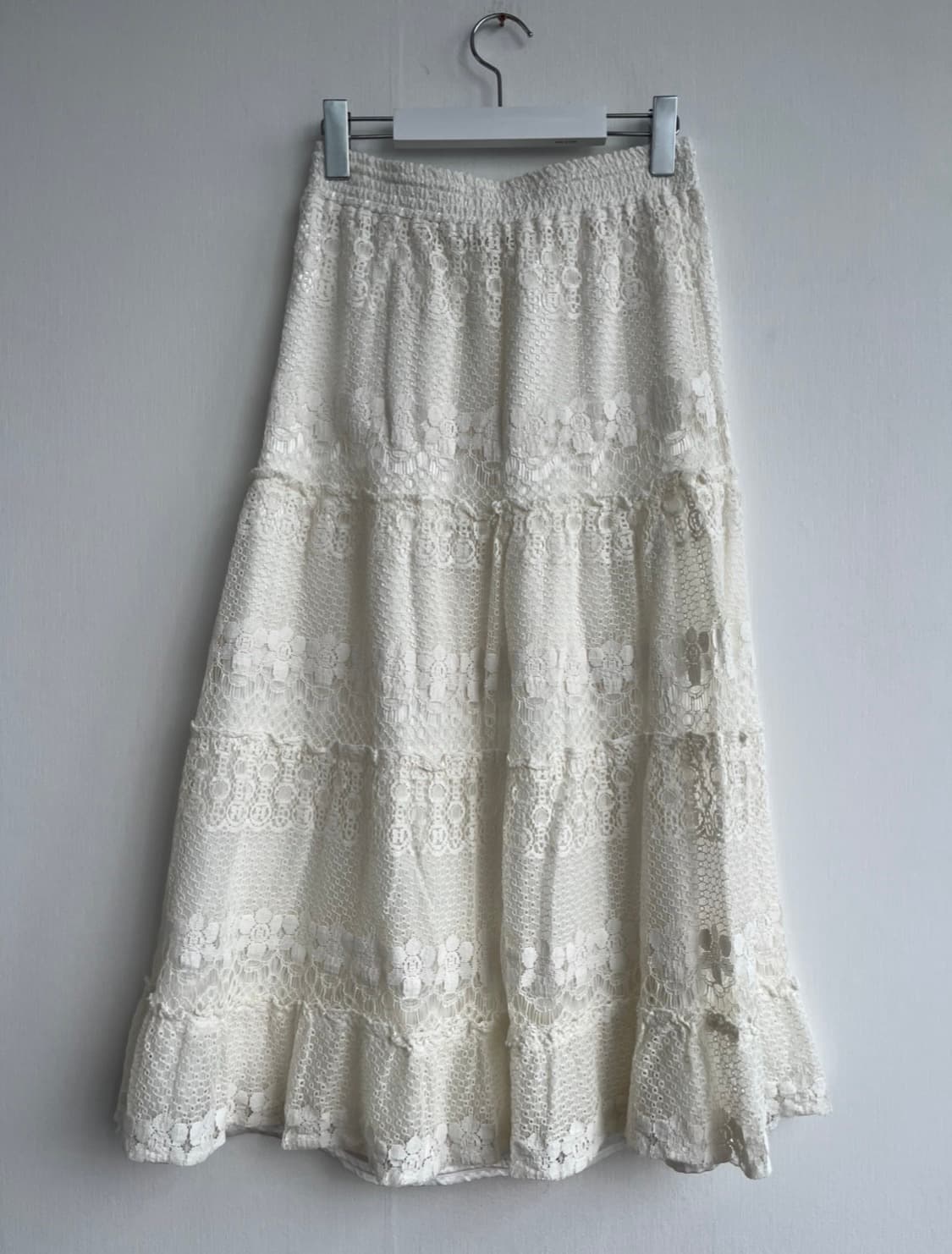 아이보리 프릴 레이스 롱 스커트 상품이미지4